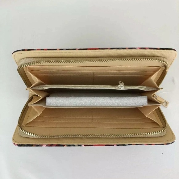 New  Simply Southern Mama Bear Large Phone Wallet - Picture 4 of 5